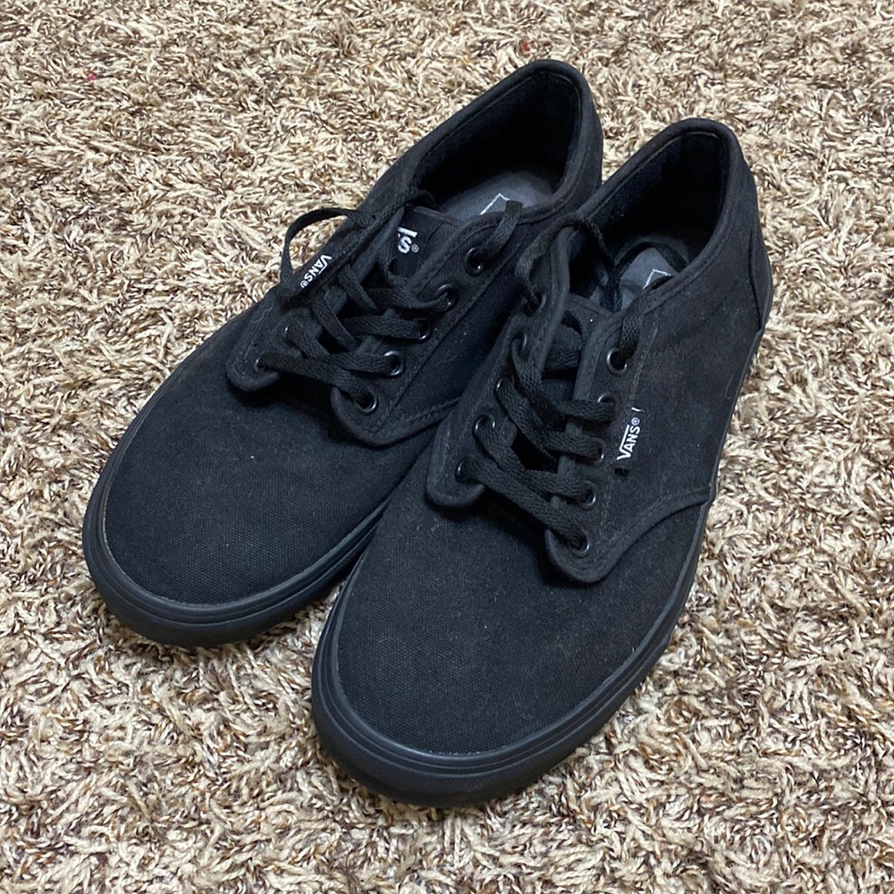 Size 8 1/2 men’s black vans